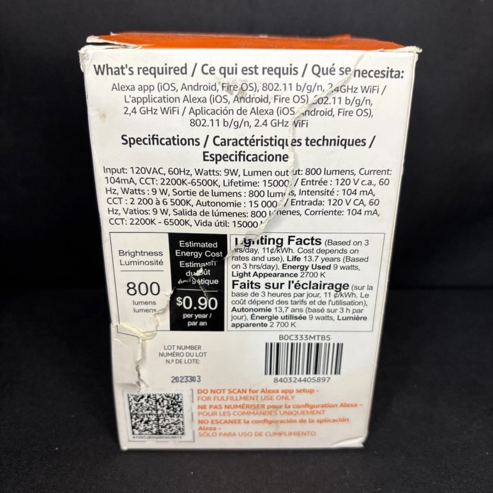 Amazon Basics Smart BR30 LED Light Bulb - Multicolor - Picture 3 of 4